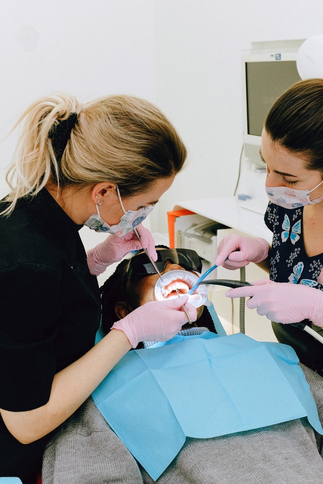 salida laboral dentista - odontólogo 5º carrera con más salidas